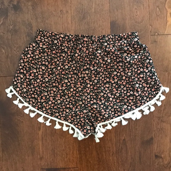 Pants - Floral Flowy Shorts